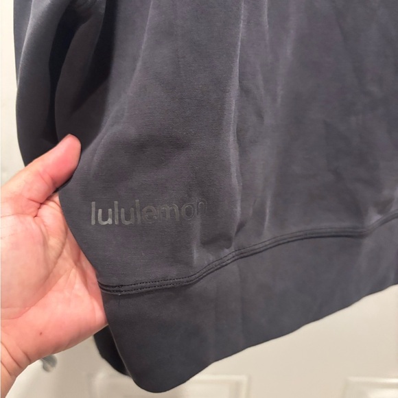 Lululemon Perfectly Oversized Cropped Crew softstreme size 6 small black - Picture 4 of 4